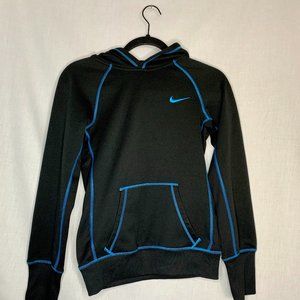 Women's XS Nike Fleece Therma-FIT hoodie